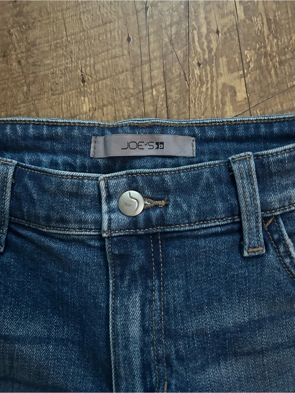 Joe’s Jeans Dark Wash Denim Shorts Size 28 ✨ Mid Rise Stretch Summer Staple
